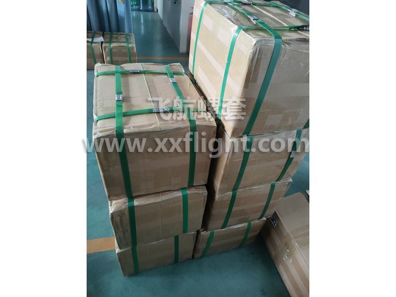 湖南（nán）某客戶10萬（wàn）件螺套發貨